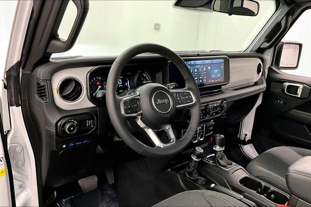 2025 Jeep Wrangler Sahara 4xe