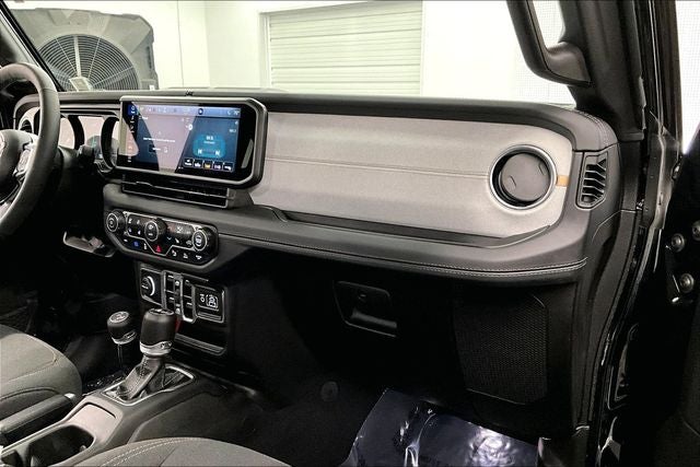 2025 Jeep Wrangler Sahara 4xe 4x4 - Adaptive Cruise - Blind Spot Detection