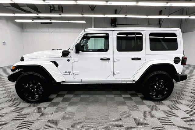 2025 Jeep Wrangler Sahara 4xe