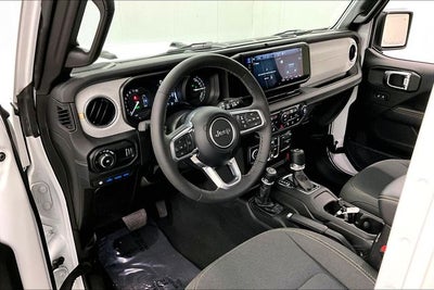 2025 Jeep Wrangler Sahara 4xe