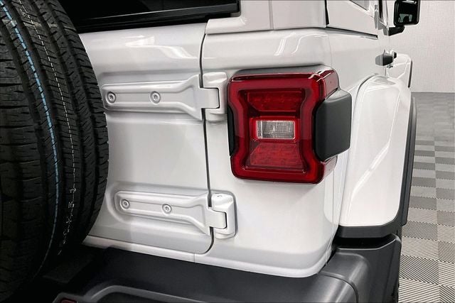 2025 Jeep Wrangler Sahara 4xe