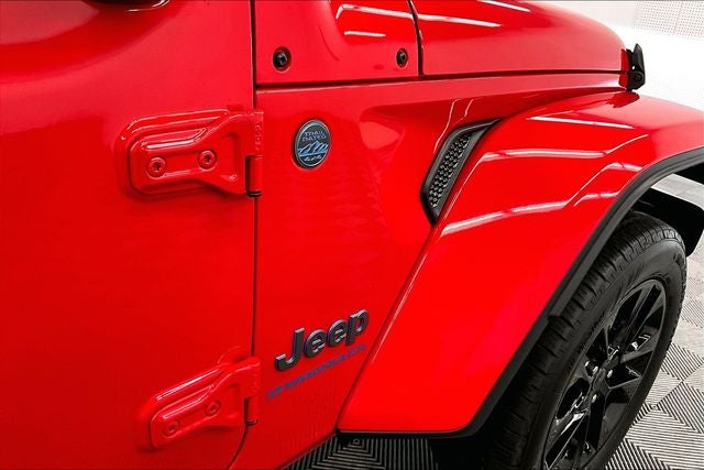 2025 Jeep Wrangler Sahara 4xe