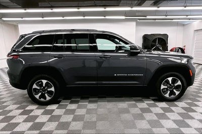 2025 Jeep Grand Cherokee 4xe 4x4 - Pano Roof - Adaptive Cruise - Htd Seats