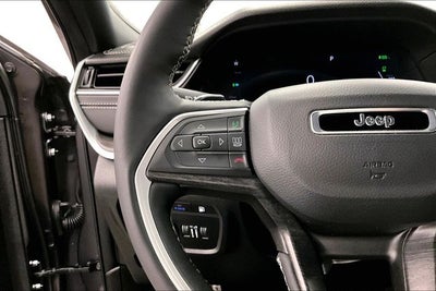 2025 Jeep Grand Cherokee 4xe 4x4 - Pano Roof - Adaptive Cruise - Htd Seats