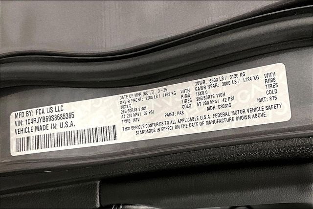 2025 Jeep Grand Cherokee 4xe 4x4 - Pano Roof - Adaptive Cruise - Htd Seats