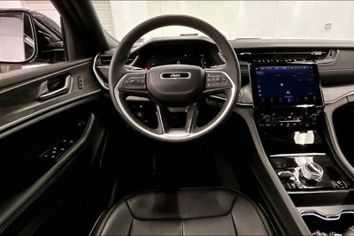 2025 Jeep Grand Cherokee 4xe 4x4 - Pano Roof - Adaptive Cruise - Htd Seats