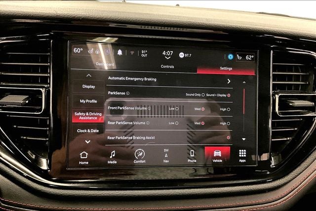 2024 Dodge Durango R/T Plus AWD-Sunroof-Adaptive Cruise-Htd/Cooled Leather