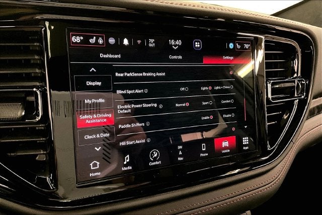 2025 Dodge Durango R/T Premium AWD-Sunroof-Adaptive Cruise-Htd/Cooled Leather