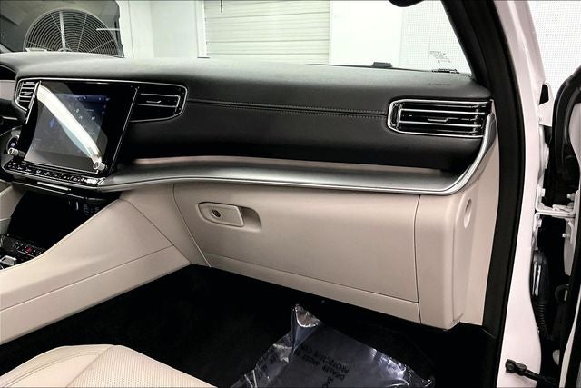 2025 Jeep Wagoneer L Series III