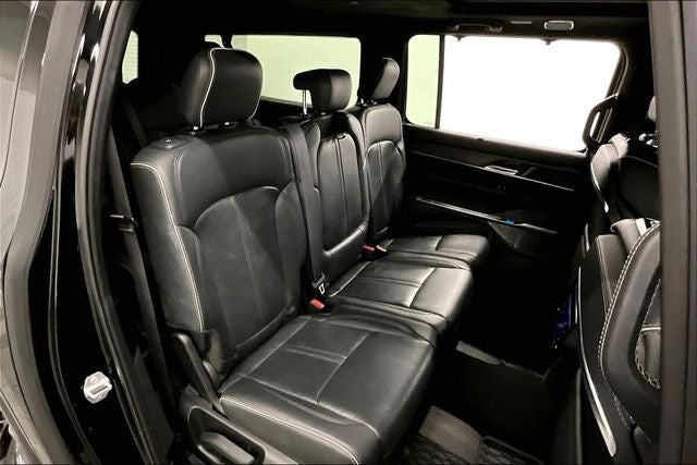 2024 Jeep Grand Wagoneer L Series II 4x4-Pano Roof-Htd/Cooled Massaging Leather