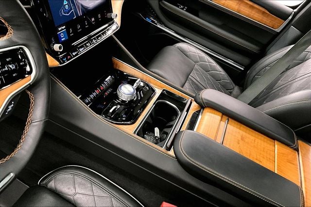 2024 Jeep Grand Wagoneer L Series III 4x4-Pano Roof-Htd/Cooled Massaging Leather