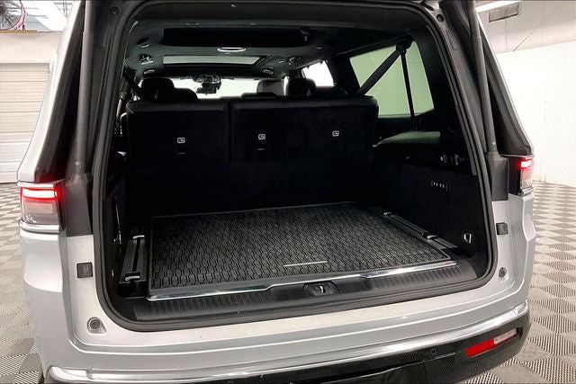 2024 Jeep Grand Wagoneer L Series III 4x4-Pano Roof-Htd/Cooled Massaging Leather