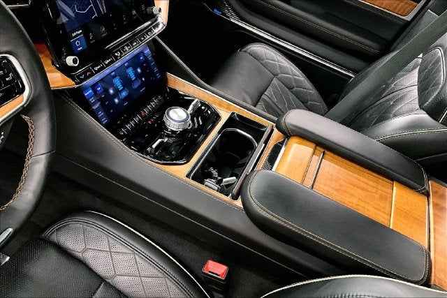 2025 Jeep Grand Wagoneer L Series III 4x4-Pano Roof-Htd/Cooled Massaging Leather