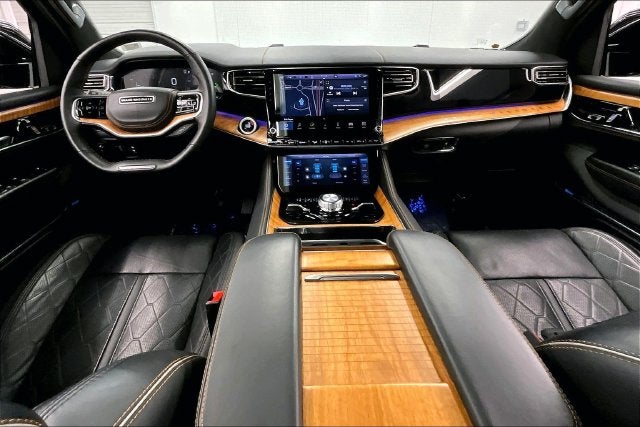 2025 Jeep Grand Wagoneer L Series III 4x4-Pano Roof-Htd/Cooled Massaging Leather