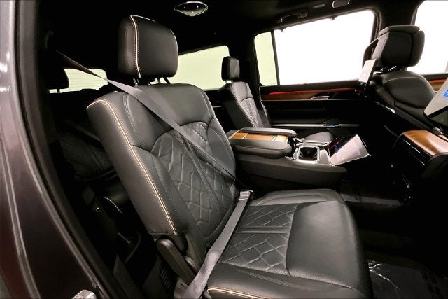 2025 Jeep Grand Wagoneer L Series III 4x4-Pano Roof-Htd/Cooled Massaging Leather