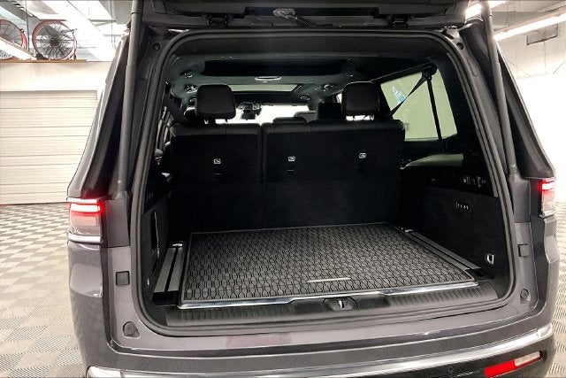 2025 Jeep Grand Wagoneer L Series III 4x4-Pano Roof-Htd/Cooled Massaging Leather