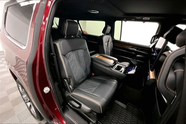 2025 Jeep Grand Wagoneer L Series III 4x4-Pano Roof-Htd/Cooled Massaging Leather-DVD