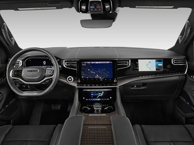 2023 Jeep Wagoneer Base