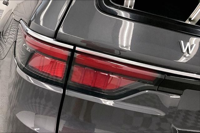 2023 Jeep Wagoneer Base 4x4 - Premium Group I, Pano Roof - Adaptive Cruise
