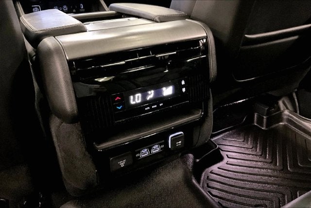 2023 Jeep Wagoneer Series II 4x4-Pano Roof-Adaptive Cruise-Htd/Cooled Leather