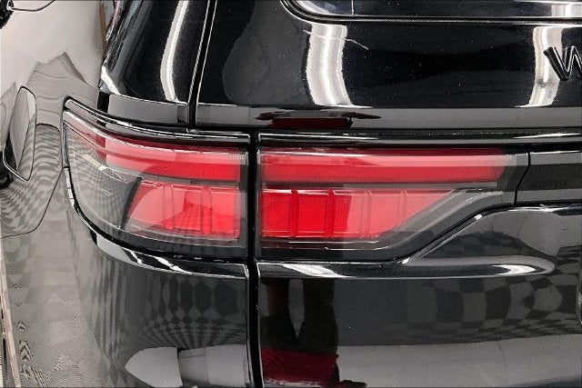 2023 Jeep Wagoneer Series II 4x4-Pano Roof-Adaptive Cruise-Htd/Cooled Leather