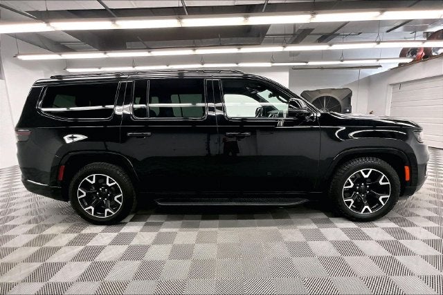 2025 Jeep Wagoneer Series II 4X4-Panoramic Roof-Navigation