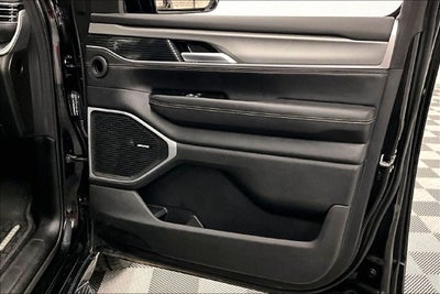 2025 Jeep Wagoneer Series II 4X4-Panoramic Roof-Navigation