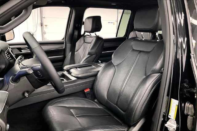 2025 Jeep Wagoneer Series II 4X4-Panoramic Roof-Navigation