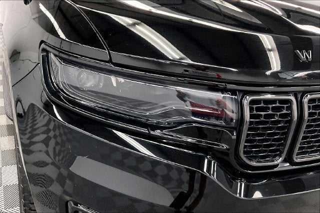 2025 Jeep Wagoneer Series II 4X4-Panoramic Roof-Navigation