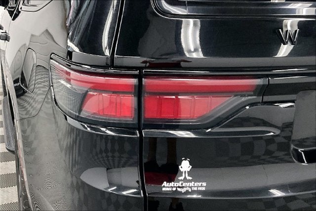 2025 Jeep Wagoneer Series II 4X4-Panoramic Roof-Navigation