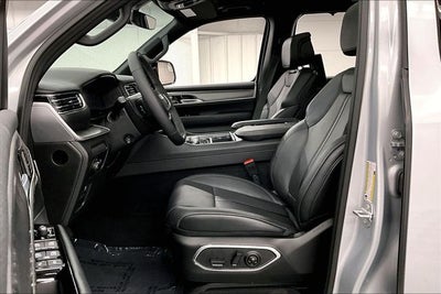 2025 Jeep Wagoneer Series III 4x4 - Pano Roof - Htd/Cooled Leather - DVD