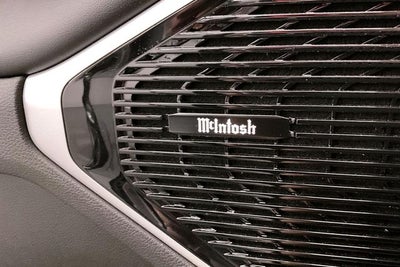 2025 Jeep Wagoneer Series III 4x4 - Pano Roof - Htd/Cooled Leather - DVD