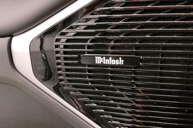 2025 Jeep Wagoneer Series III 4x4 - Pano Roof - Htd/Cooled Leather - DVD