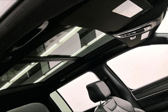 2024 Jeep Wagoneer Series III 4X4-Heated/Cooled Seats-Panoramic Roof