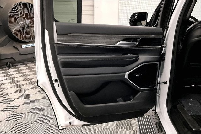 2024 Jeep Wagoneer Series III 4X4-Heated/Cooled Seats-Panoramic Roof