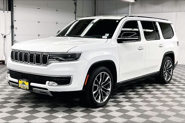 2023 Jeep Wagoneer Series III 4x4-Pano Roof-Adaptive Cruise-DVD
