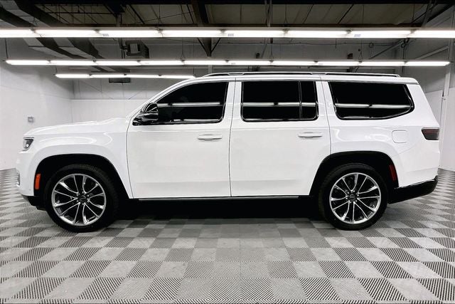 2023 Jeep Wagoneer Series III 4x4-Pano Roof-Adaptive Cruise-DVD