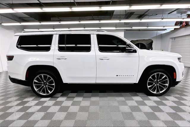 2023 Jeep Wagoneer Series III 4x4-Pano Roof-Adaptive Cruise-DVD