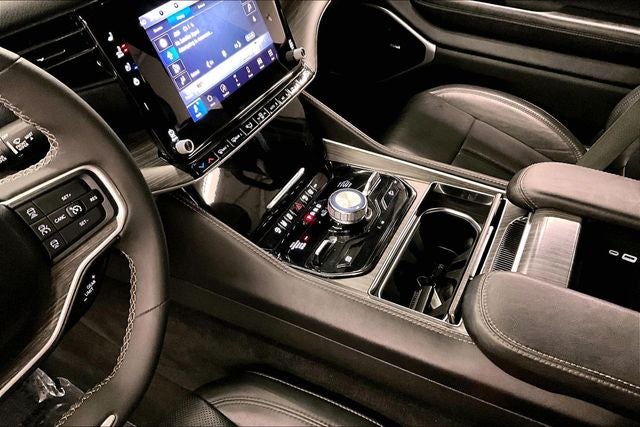 2023 Jeep Wagoneer Series III 4x4-Pano Roof-Adaptive Cruise-DVD