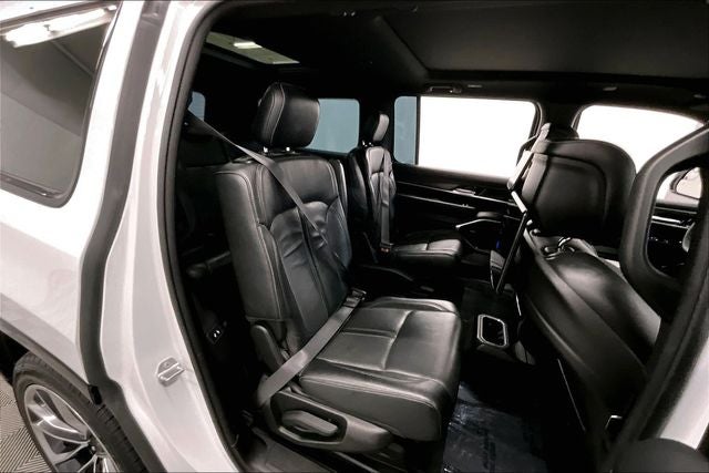 2023 Jeep Wagoneer Series III 4x4-Pano Roof-Adaptive Cruise-DVD