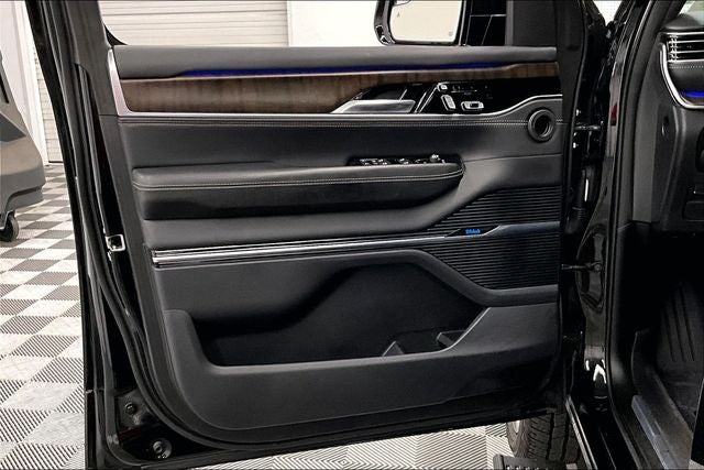 2023 Jeep Grand Wagoneer Series II 4x4 - Pano Roof - Htd/Cooled Massaging Leather