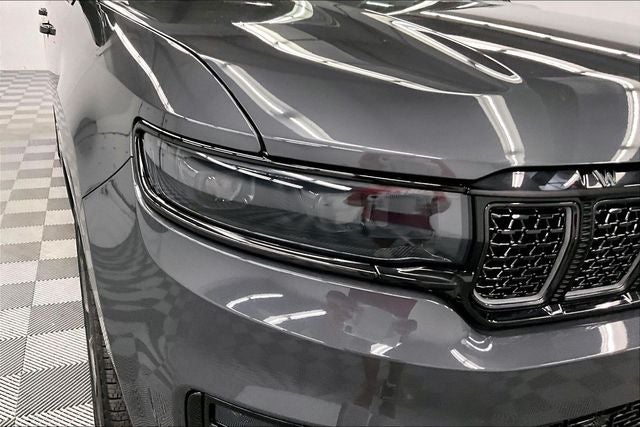 2024 Jeep Grand Wagoneer Series II