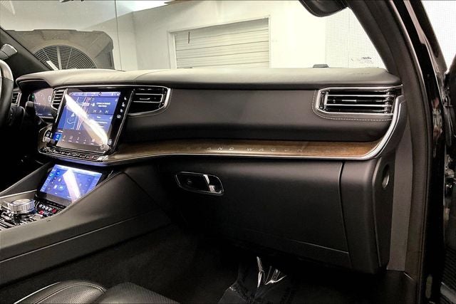 2023 Jeep Grand Wagoneer Series II