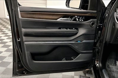 2023 Jeep Grand Wagoneer Series II