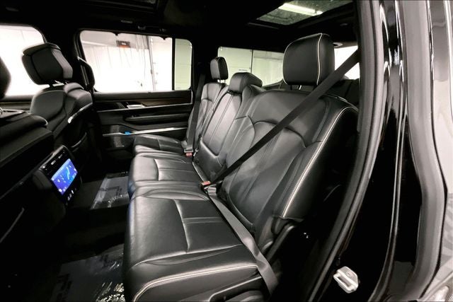 2023 Jeep Grand Wagoneer Series II