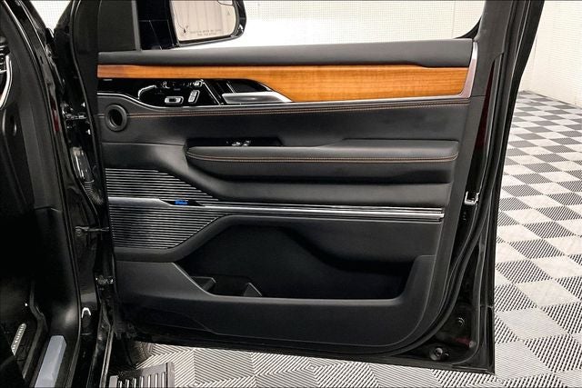 2024 Jeep Grand Wagoneer Series III 4x4 - Pano Roof - Htd/Cooled Massaging Leather