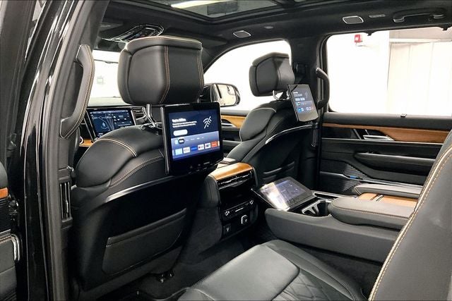 2024 Jeep Grand Wagoneer Series III 4x4 - Pano Roof - Htd/Cooled Massaging Leather