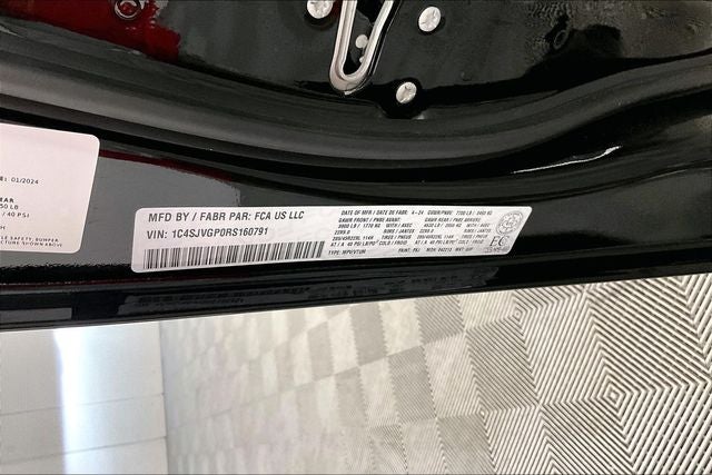 2024 Jeep Grand Wagoneer Series III 4x4 - Pano Roof - Htd/Cooled Massaging Leather