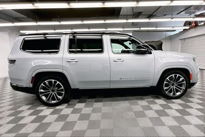 2025 Jeep Grand Wagoneer Series III 4x4-Pano Roof-Htd/Cooled Massaging Leather-DVD