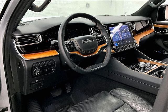 2025 Jeep Grand Wagoneer Series III 4x4-Pano Roof-Htd/Cooled Massaging Leather-DVD